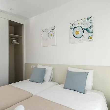 Rennes Arenal Playa 6 *