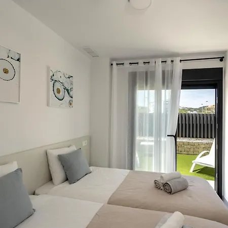 Rennes Arenal Playa 6 *